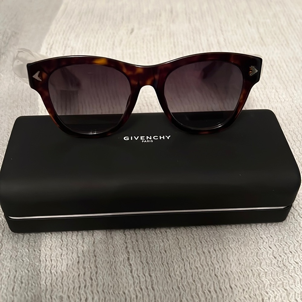 NEW Designer GIVENCHY sunglasses